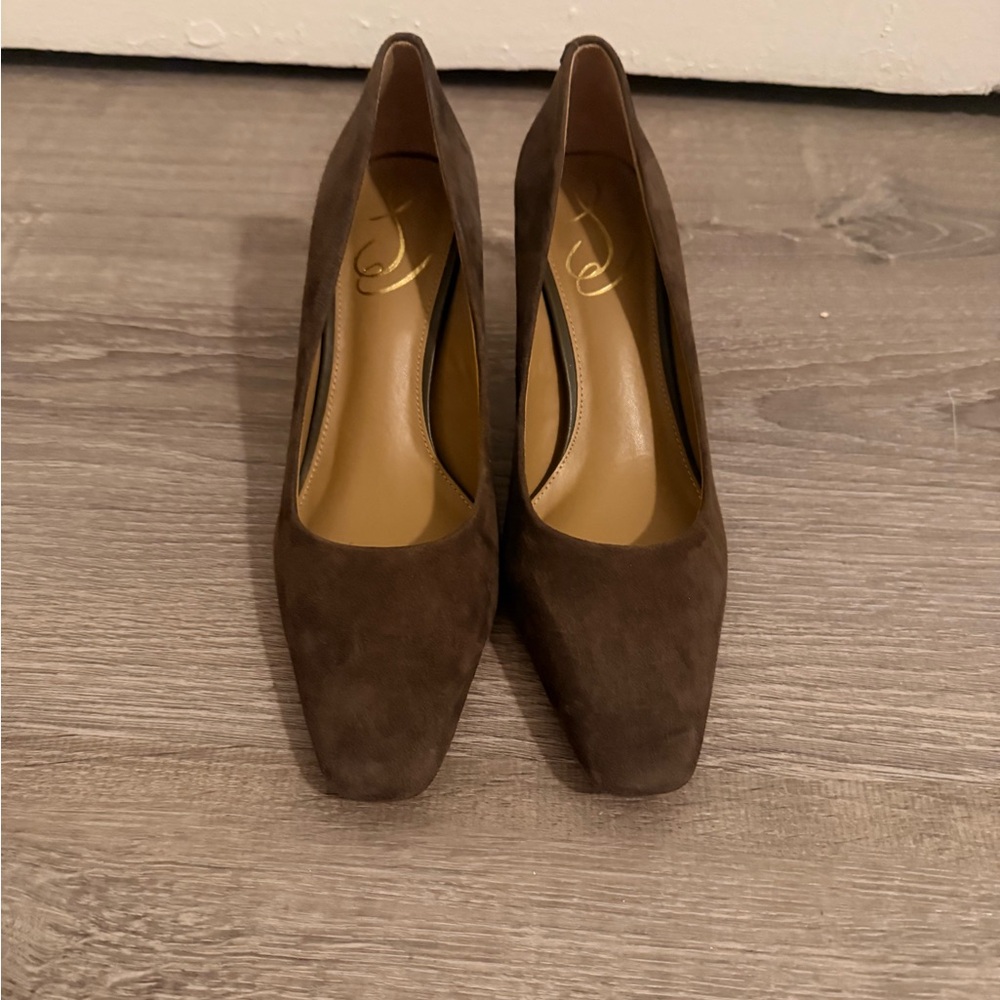 Rika Alpine Green Suede Kitten Heels